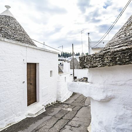 Il Trullo Degli Arazzi Apartment Алберобело Екстериор снимка